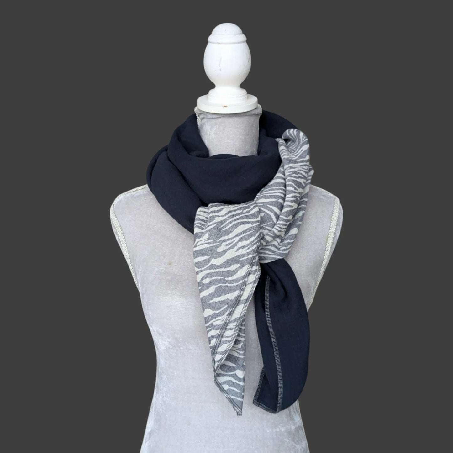 Musselin Halstuch - Zebra Blau-Marine
