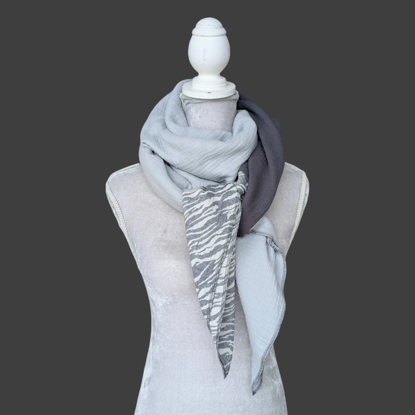 Musselin Halstuch - Zebra Blau-dunkel Grau-hell Grau